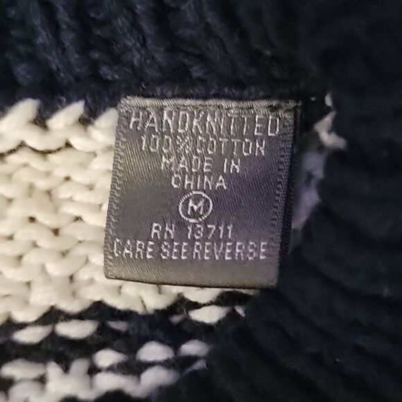 Lord & Taylor large knit handknit sweater Size M - Picture 3 of 6